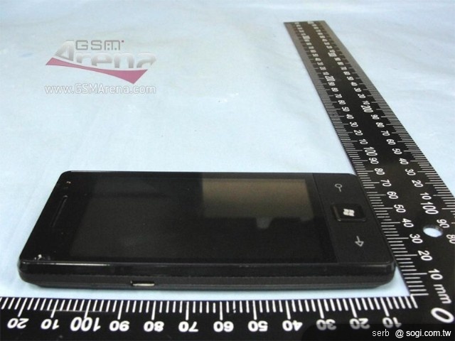 WP7手機再一發 ASUS E600現身 WP7手機再一發 ASUS E600現身