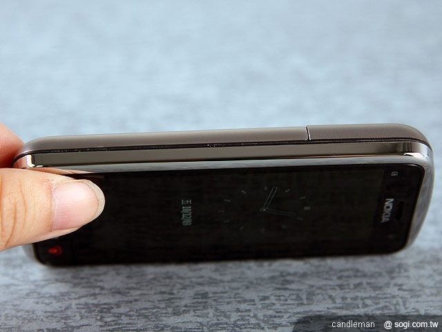 NOKIA C6-01 最親切的Symbian^3智慧機 NOKIA C6-01 最親切的Symbian^3智慧機