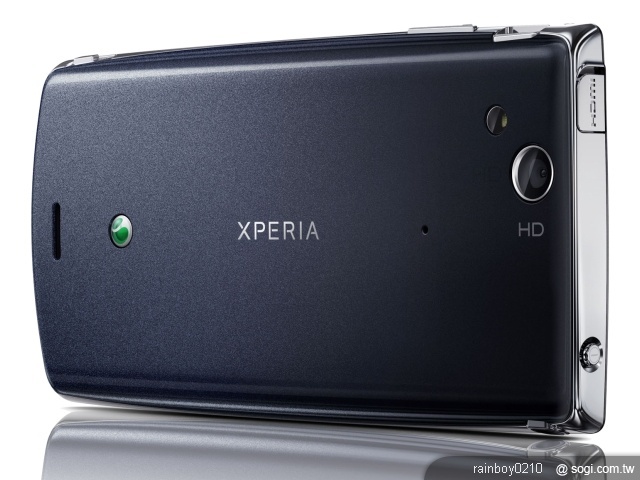 SE推Android 2.3新機XPERIA Arc【CES 2011】