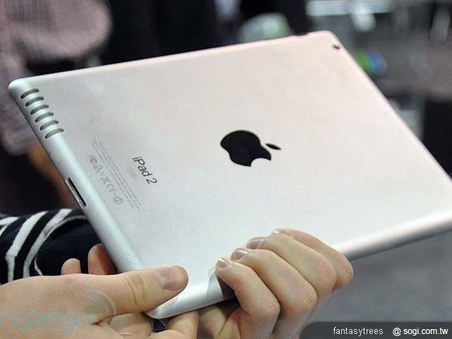 雙核平板電腦iPad 2 現身CES會場?【CES 2011】 雙核平板電腦iPad 2 現身CES會場?【CES 2011】