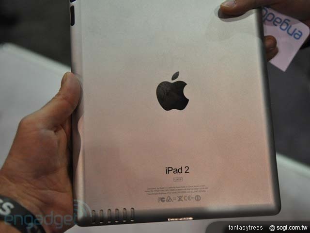 雙核平板電腦iPad 2 現身CES會場?【CES 2011】 雙核平板電腦iPad 2 現身CES會場?【CES 2011】
