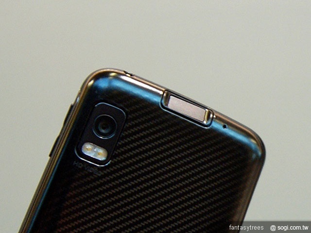 MOTO Atrix 4G雙核機 搭配筆電基座更好玩【CES 2011】 MOTO Atrix 4G雙核機 搭配筆電基座更好玩【CES 2011】