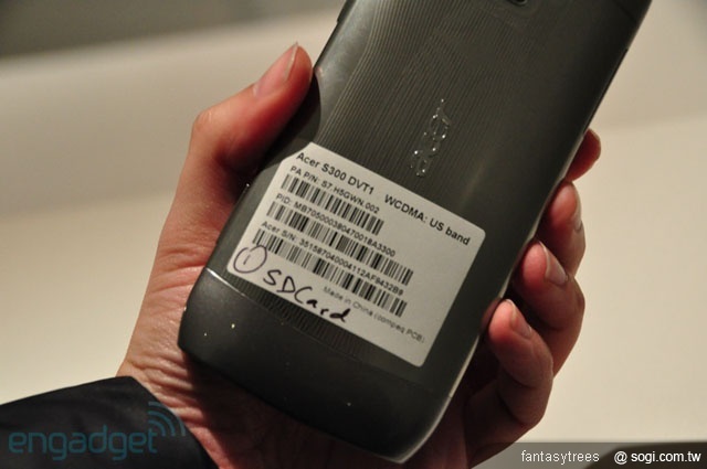 4.8吋大手機Acer Phoneblet亮相 4.8吋大手機Acer Phoneblet亮相