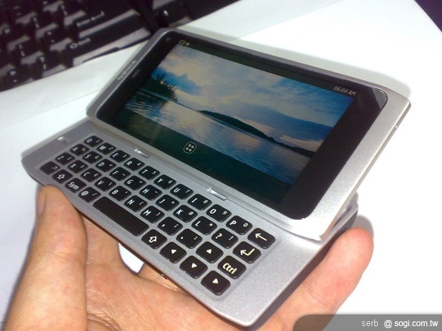 千萬畫素NOKIA N9新機 傳MWC亮相? 千萬畫素NOKIA N9新機 傳MWC亮相?