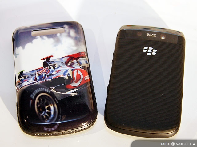 中華推黑莓Torch 9800 拓展電信版圖 中華推黑莓Torch 9800 拓展電信版圖