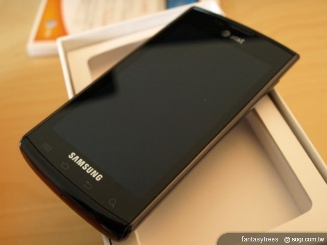 三星雙核Galaxy S2搭全新螢幕超吸睛! 三星雙核Galaxy S2搭全新螢幕超吸睛!
