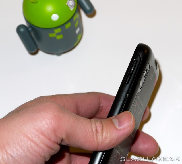 MOTO強機Atrix 4G 開箱動手玩 MOTO強機Atrix 4G 開箱動手玩