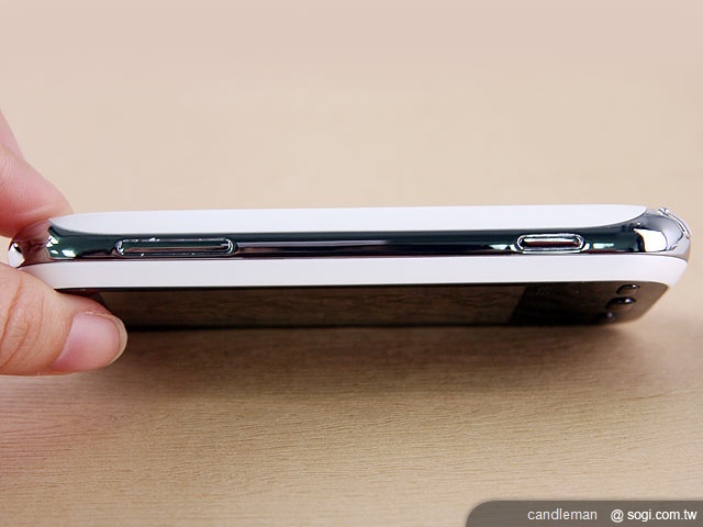 韓風觸控雙待機 UTEC B789 韓風觸控雙待機 UTEC B789