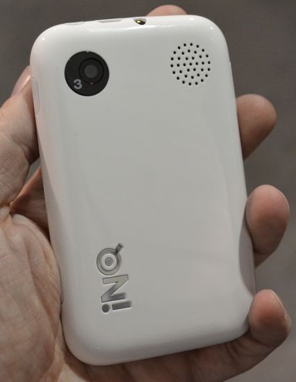 INQ推出Facebook手機 4月上市! INQ推出Facebook手機 4月上市!