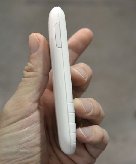 INQ推出Facebook手機 4月上市! INQ推出Facebook手機 4月上市!