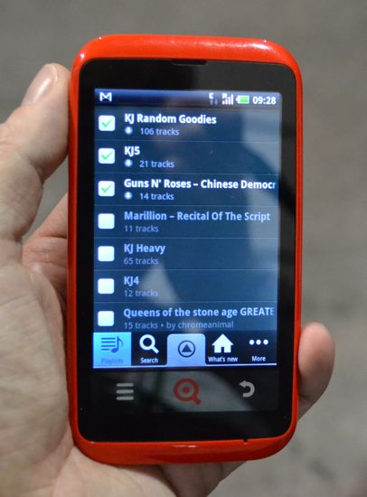 INQ推出Facebook手機 4月上市! INQ推出Facebook手機 4月上市!