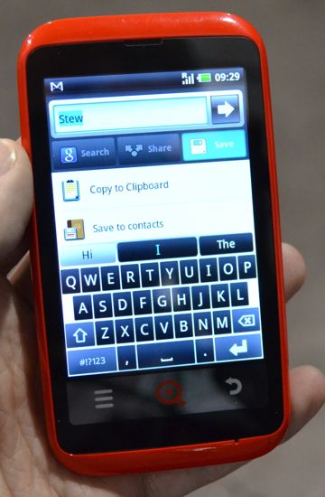 INQ推出Facebook手機 4月上市! INQ推出Facebook手機 4月上市!