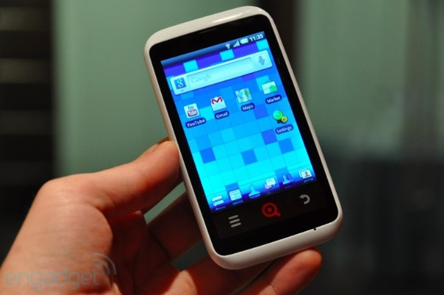 INQ推出Facebook手機 4月上市! INQ推出Facebook手機 4月上市!