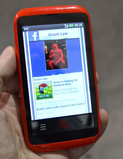 INQ推出Facebook手機 4月上市! INQ推出Facebook手機 4月上市!