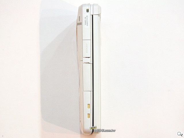 親身操控鋼彈 Sharp 945SH 鋼彈紀念版 親身操控鋼彈 Sharp 945SH 鋼彈紀念版