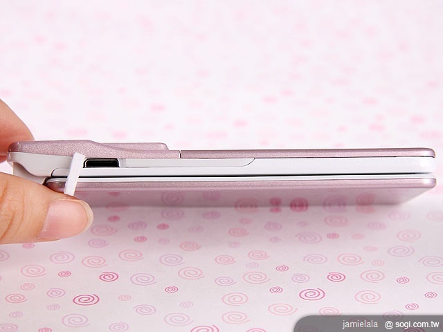 雙卡雙待日系魂 UTEC M593 雙卡雙待日系魂 UTEC M593