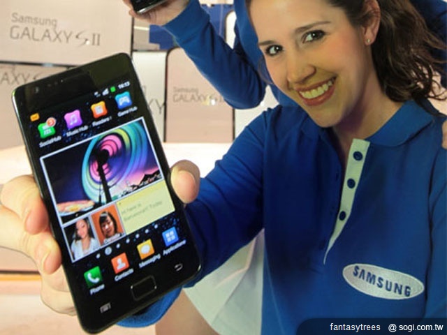 三星雙核GALAXY S2與Tab 2提前現身!【MWC 2011】 三星雙核GALAXY S2與Tab 2提前現身!【MWC 2011】