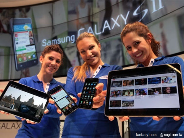 三星雙核GALAXY S2與Tab 2提前現身!【MWC 2011】 三星雙核GALAXY S2與Tab 2提前現身!【MWC 2011】