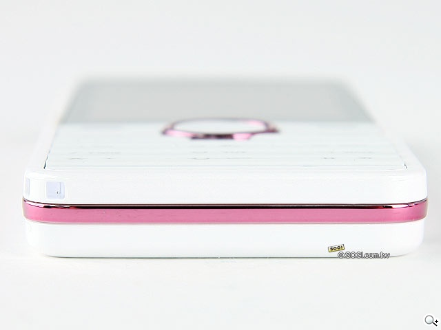 雙卡雙待粉嫩登場 UTEC V396 雙卡雙待粉嫩登場 UTEC V396