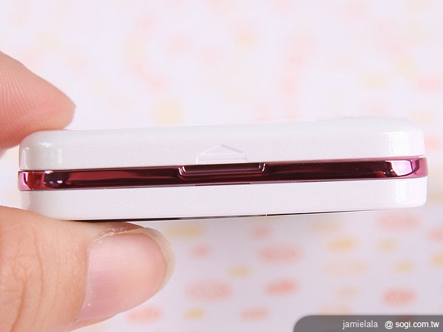 雙卡雙待粉嫩登場 UTEC V396 雙卡雙待粉嫩登場 UTEC V396