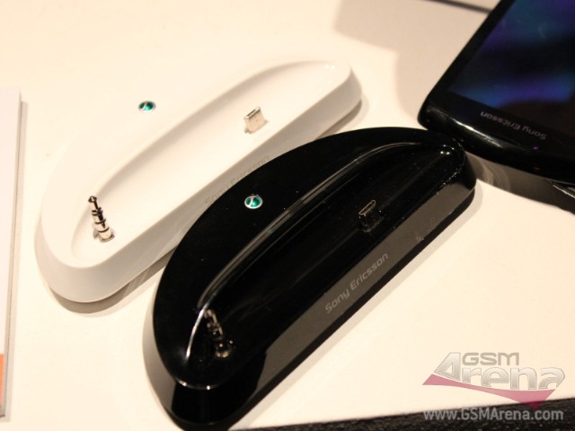 SE XPERIA Play實機 2/18台灣亮相 SE XPERIA Play實機 2/18台灣亮相