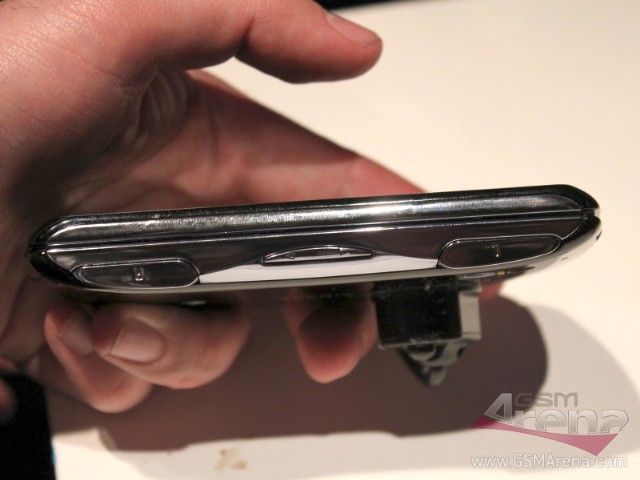 SE XPERIA Play實機 2/18台灣亮相 SE XPERIA Play實機 2/18台灣亮相