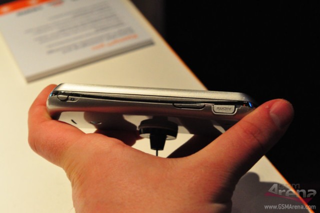 SE XPERIA Pro 觸控+鍵盤 娛樂更頂尖 SE XPERIA Pro 觸控+鍵盤 娛樂更頂尖