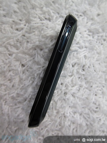 優派推雙卡智慧機ViewSonic V350【MWC 2011】 優派推雙卡智慧機ViewSonic V350【MWC 2011】