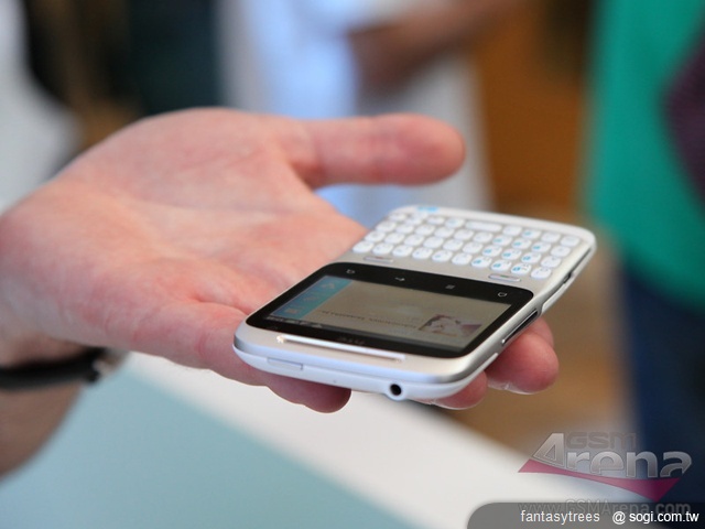 HTC推臉書手機ChaCha、Salsa【MWC 2011】 HTC推臉書手機ChaCha、Salsa【MWC 2011】