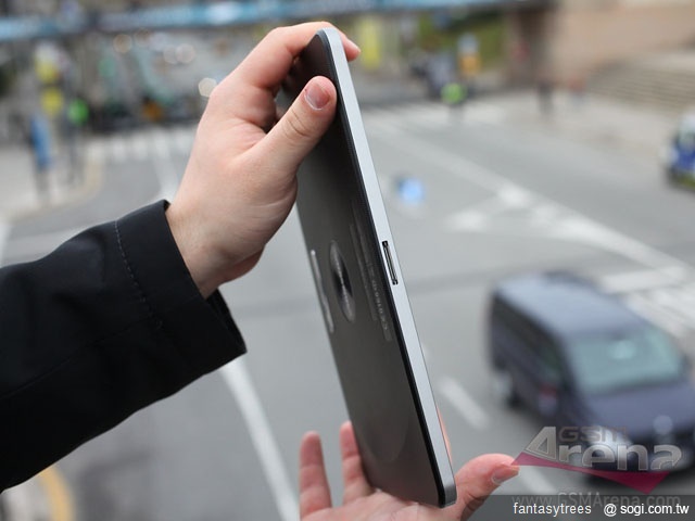 三星發表新平板電腦 GALAXY Tab 10.1【MWC 2011】 三星發表新平板電腦 GALAXY Tab 10.1【MWC 2011】