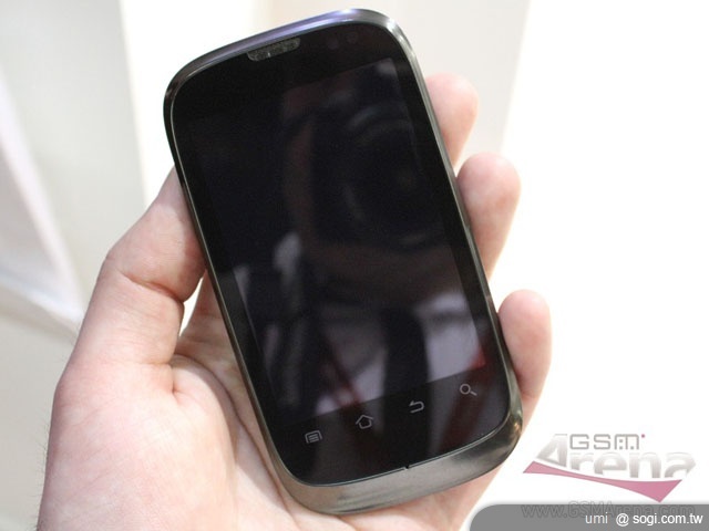優派推雙卡智慧機ViewSonic V350【MWC 2011】 優派推雙卡智慧機ViewSonic V350【MWC 2011】