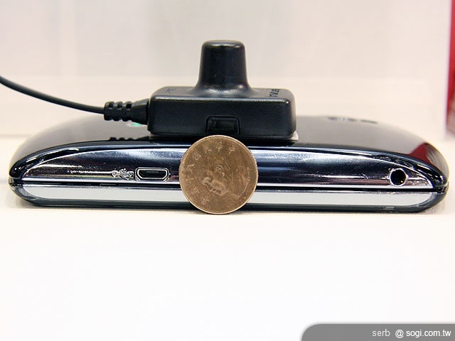 SE XPERIA Play 智慧遊戲機 在台首曝光 SE XPERIA Play 智慧遊戲機 在台首曝光