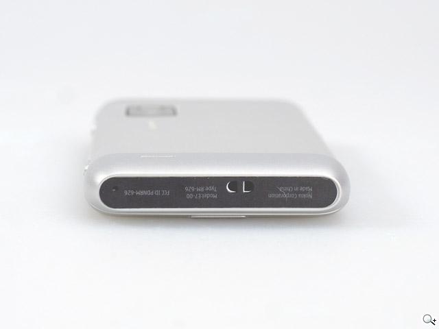  隨身商務智慧小PC─NOKIA E7