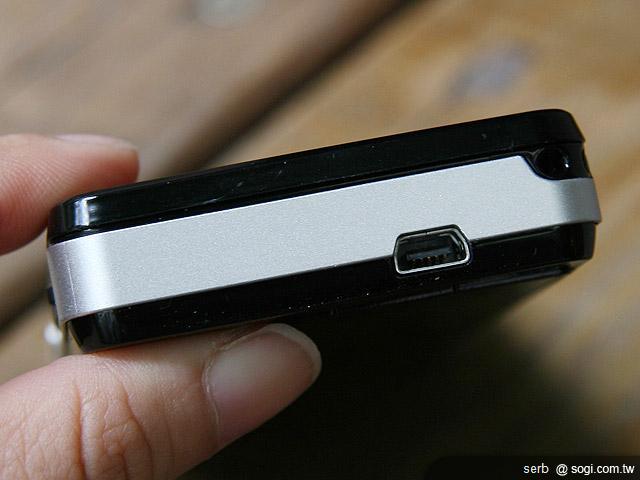 altek LEO 頂級照相智慧機 10900元開賣 altek LEO 頂級照相智慧機 10900元開賣