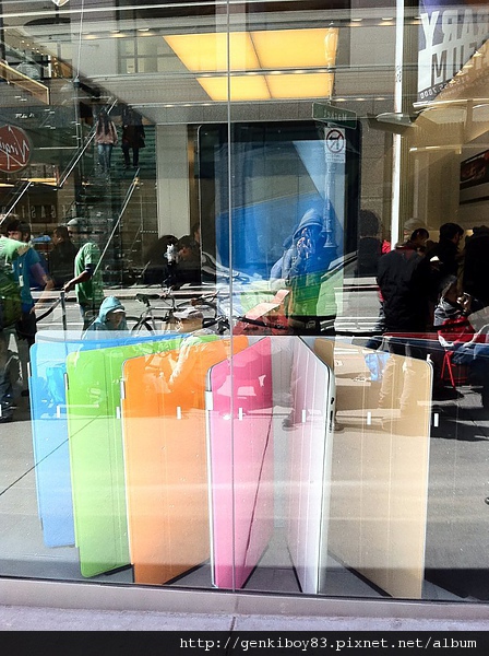 iPad 2 首賣大作戰實況+完整開箱 iPad 2 首賣大作戰實況+完整開箱