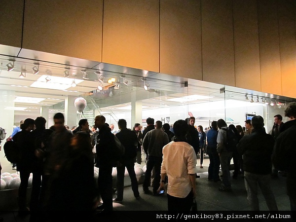 iPad 2 首賣大作戰實況+完整開箱 iPad 2 首賣大作戰實況+完整開箱