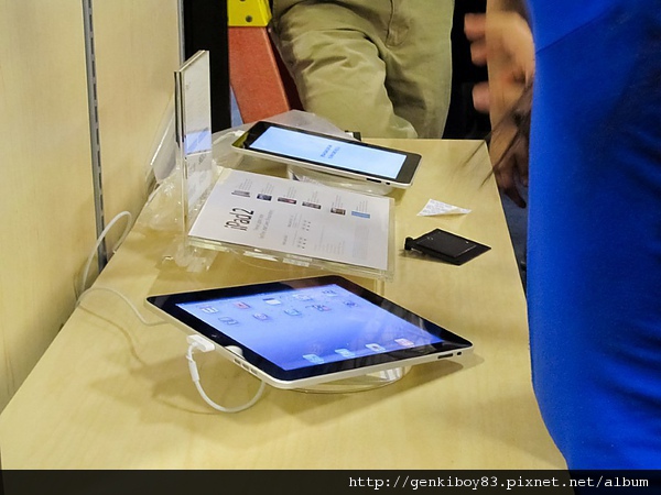 iPad 2 首賣大作戰實況+完整開箱 iPad 2 首賣大作戰實況+完整開箱