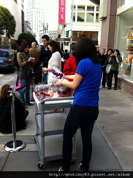 iPad 2 首賣大作戰實況+完整開箱 iPad 2 首賣大作戰實況+完整開箱