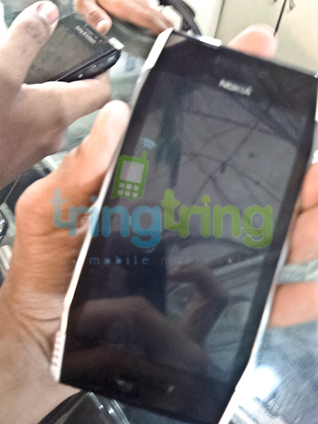 NOKIA X7-00 諜照再一發 NOKIA X7-00 諜照再一發