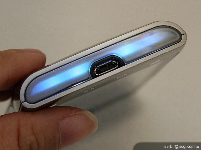 威寶4月推出Vibo A600悠遊卡手機 威寶4月推出Vibo A600悠遊卡手機