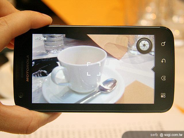 MOTO ATRIX & XOOM搶先體驗! MOTO ATRIX & XOOM搶先體驗!