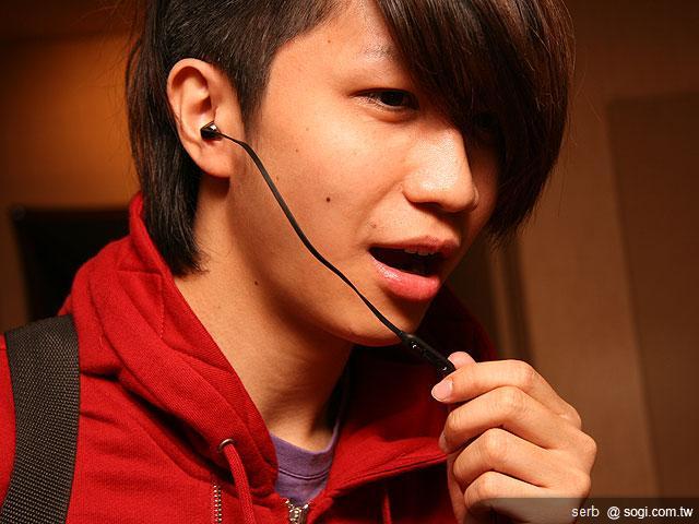 Ultimate Ears 400vi耳機 實現你的搖滾夢 Ultimate Ears 400vi耳機 實現你的搖滾夢