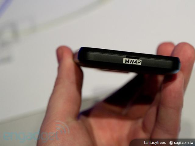 HTC EVO 3D 雙核裸視3D手機問世 HTC EVO 3D 雙核裸視3D手機問世