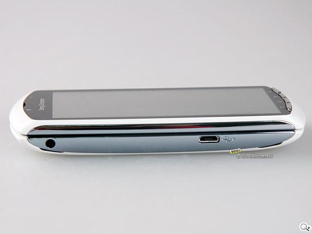 史上最美型電玩手機 - SE XPERIA PLAY 史上最美型電玩手機 - SE XPERIA PLAY