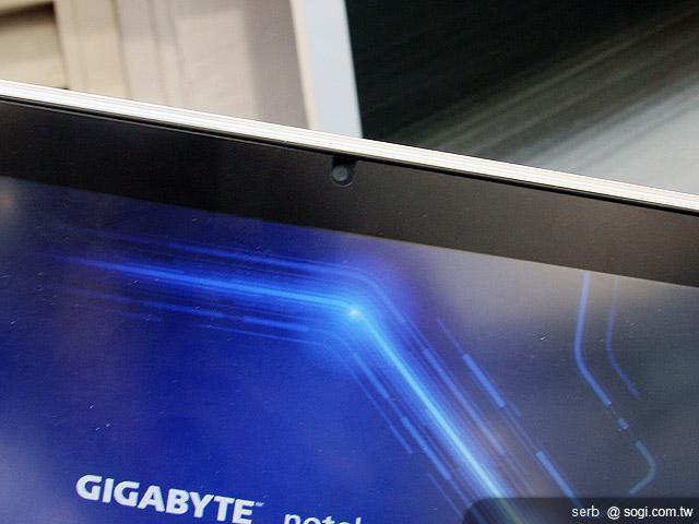 技嘉平板 S1080 春電展開賣售22,900元【春電展 2011】 技嘉平板 S1080 春電展開賣售22,900元【春電展 2011】