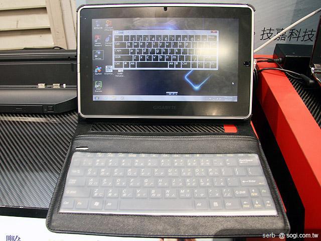 技嘉平板 S1080 春電展開賣售22,900元【春電展 2011】 技嘉平板 S1080 春電展開賣售22,900元【春電展 2011】
