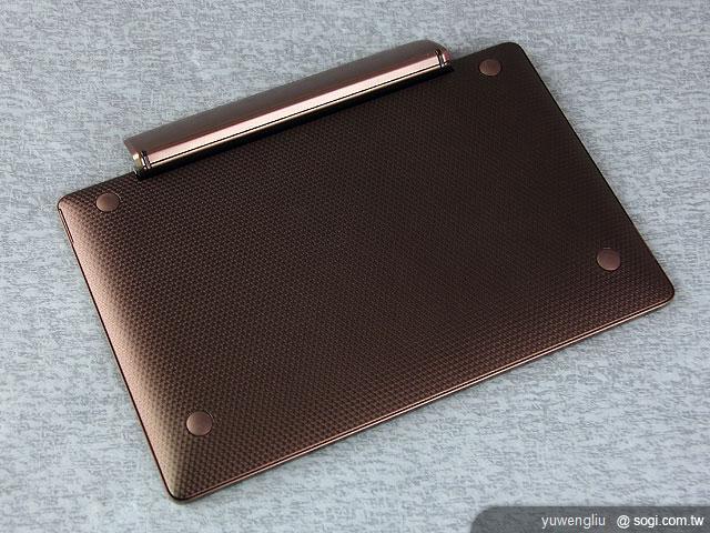 蜂巢變形平板 Eee Pad Transformer