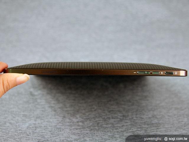 蜂巢變形平板 Eee Pad Transformer