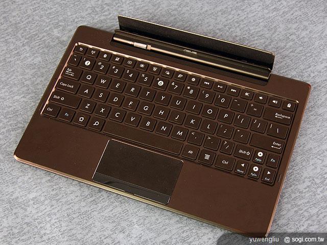 蜂巢變形平板 Eee Pad Transformer