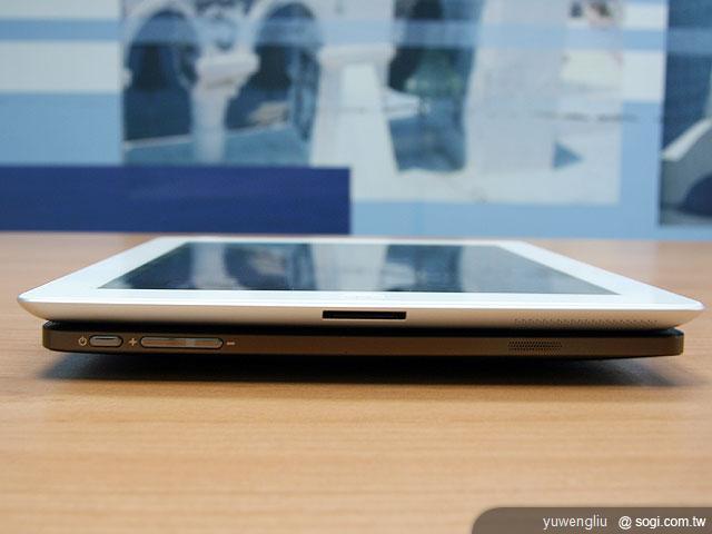 蘋蜂大戰!Eee Pad Transformer VS iPad 2 蘋蜂大戰!Eee Pad Transformer VS iPad 2